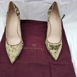 Bruno Magli Olive Crushed Velvet Heels – EU 38.5 / US 8 | Made in Italy